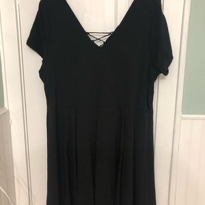 Black dress, SHE